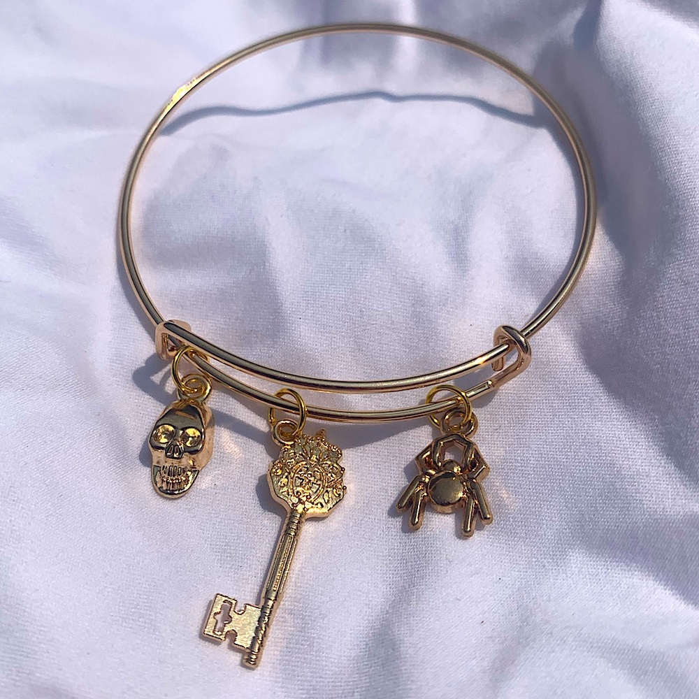 Brand New! Handmade! Adjustable Charm Bracelet